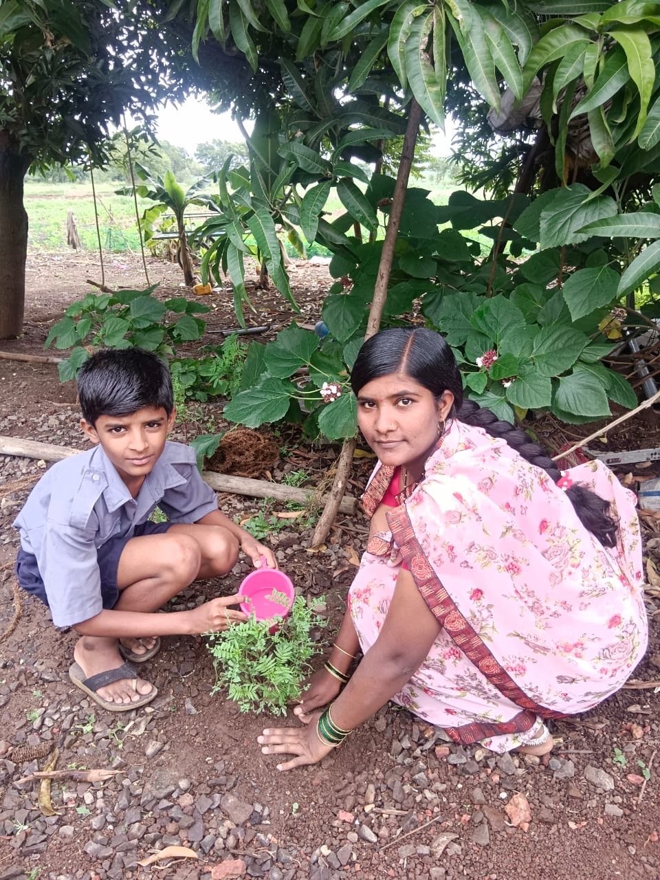 एक व्यक्ती – एक झाड” उपक्रममुख्यमंत्री समृद्ध पंचायत राज अभियान अंतर्गत